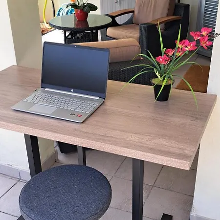 Casa Jardina Daire *